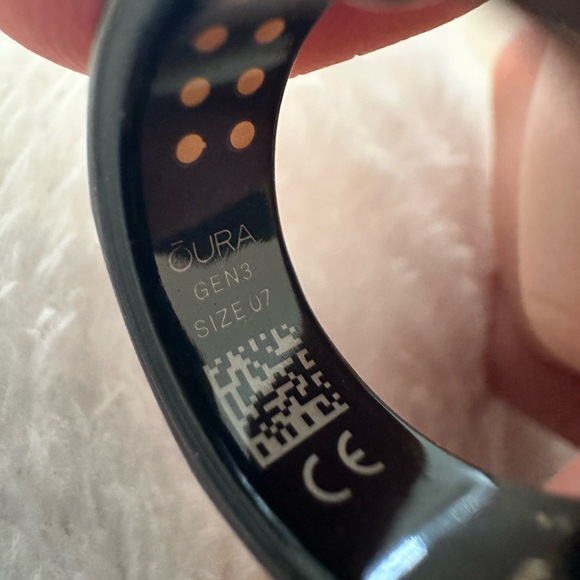 Oura Gen3 Heritage Size US7 Ring - Picture 2 of 8